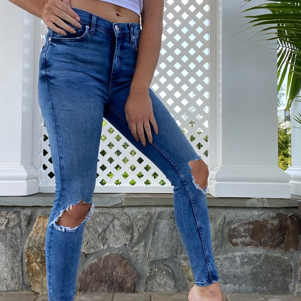 Free People knee-ripped skinny jeans